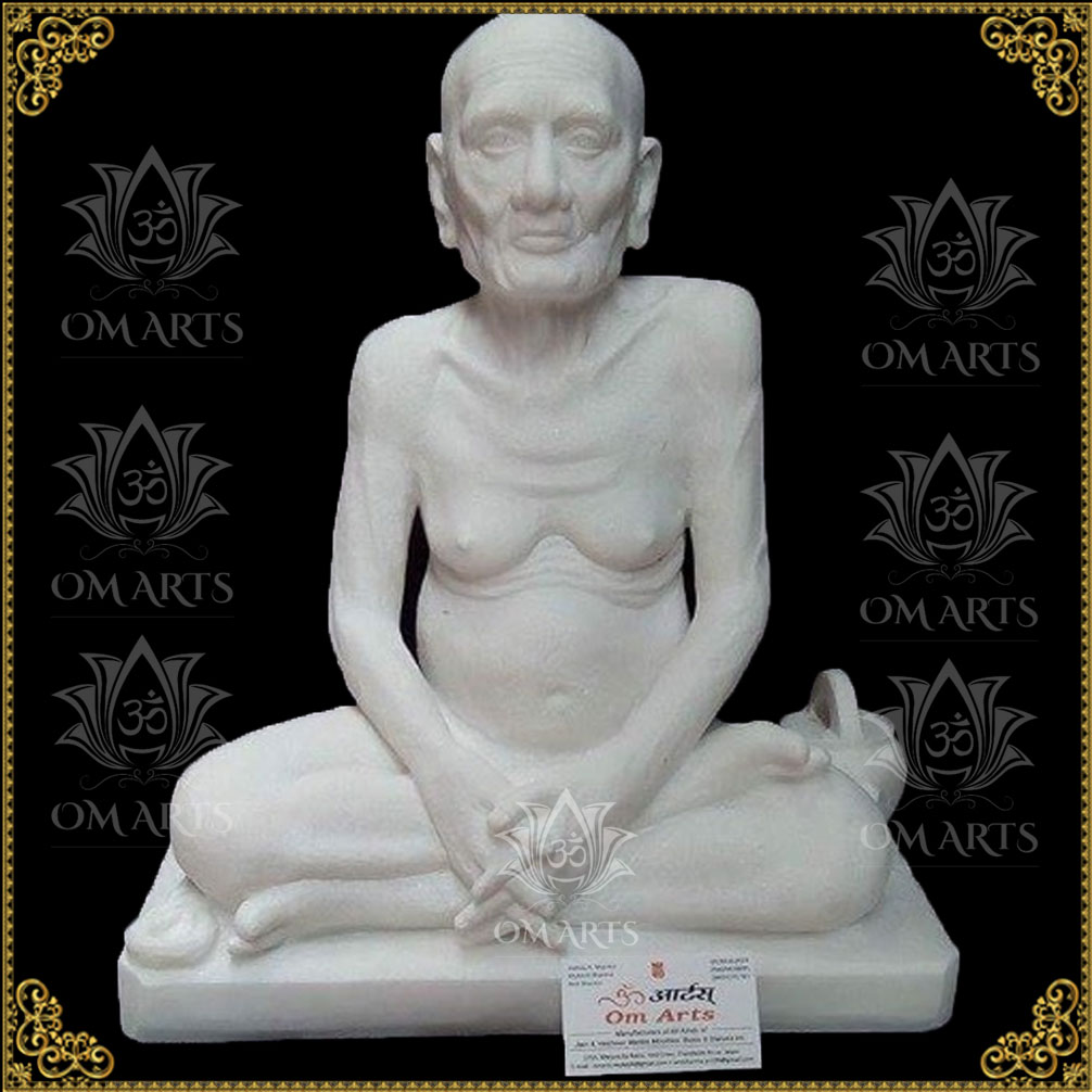 Shanti Sagar Maharaj Statue